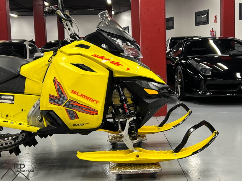 *VENUT* *VENDIDO* *VENDUE* *SOLD* Ski-Doo Summit 800R AMB REMOLC *VENUT* *VENDIDO* *VENDUE* *SOLD*