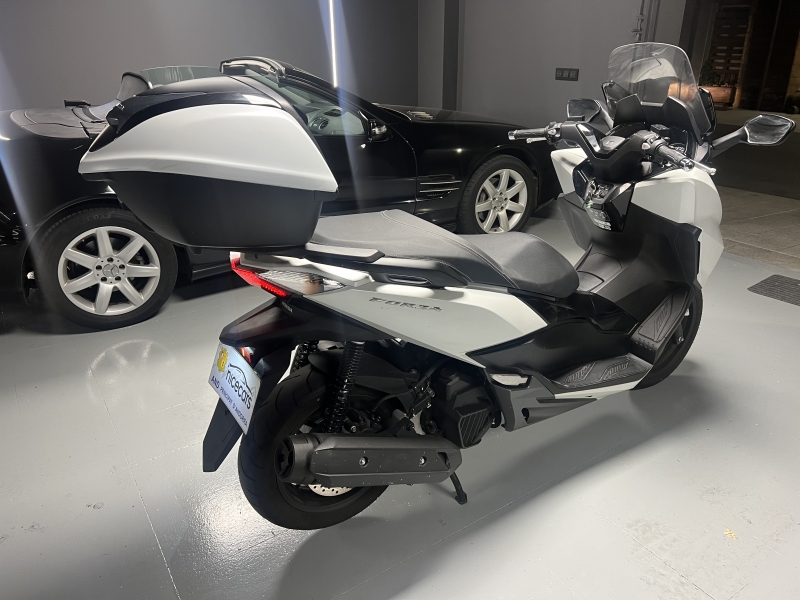 HONDA FORZA 125CC 4.000KM