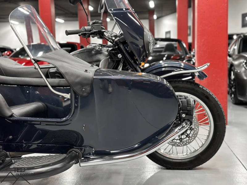 VENDUE**VENUT* *SOLD* Sidecar Ural VENDUE**VENUT* *SOLD*