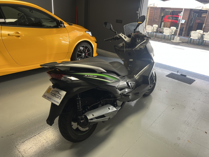 Venuda Kawasaki J125