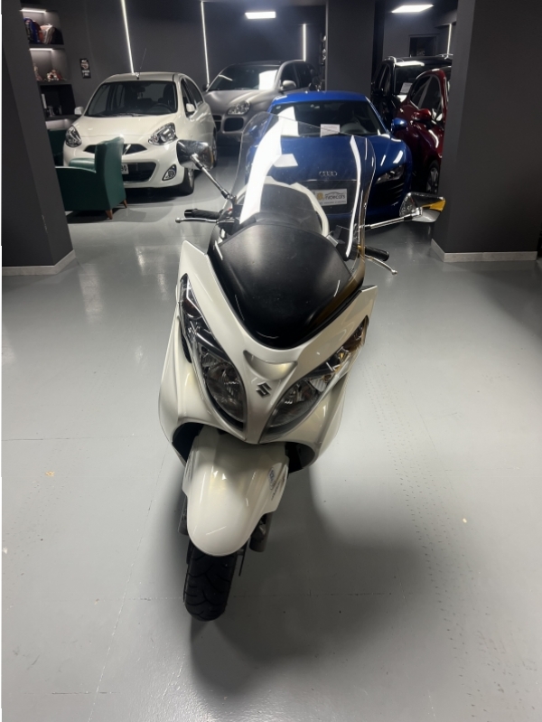 SUZUKI BURGMAN 400