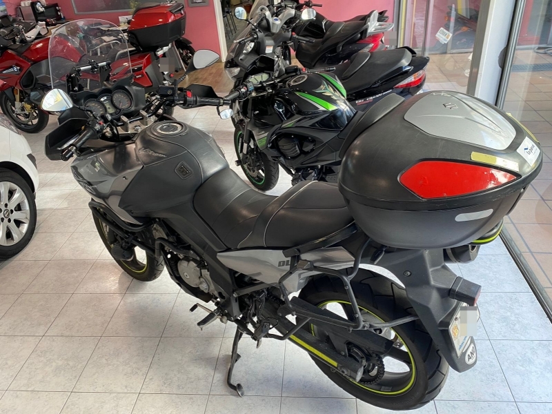 SUZUKI V-STROM DL 650