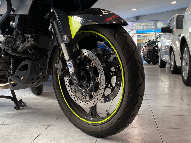 SUZUKI V-STROM DL 650