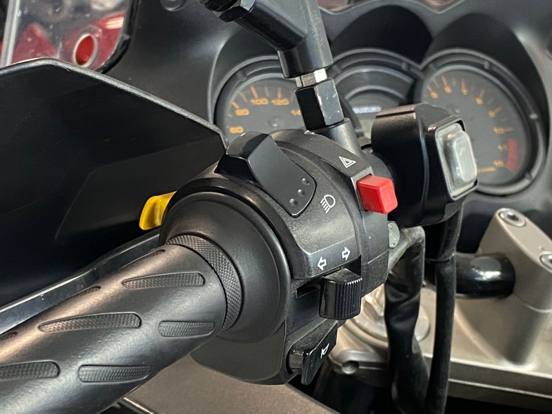 SUZUKI V-STROM DL 650
