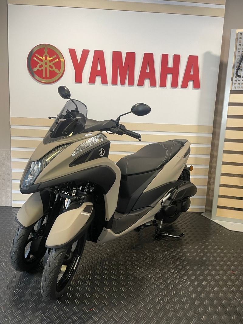 YAMAHA TRICITY 125