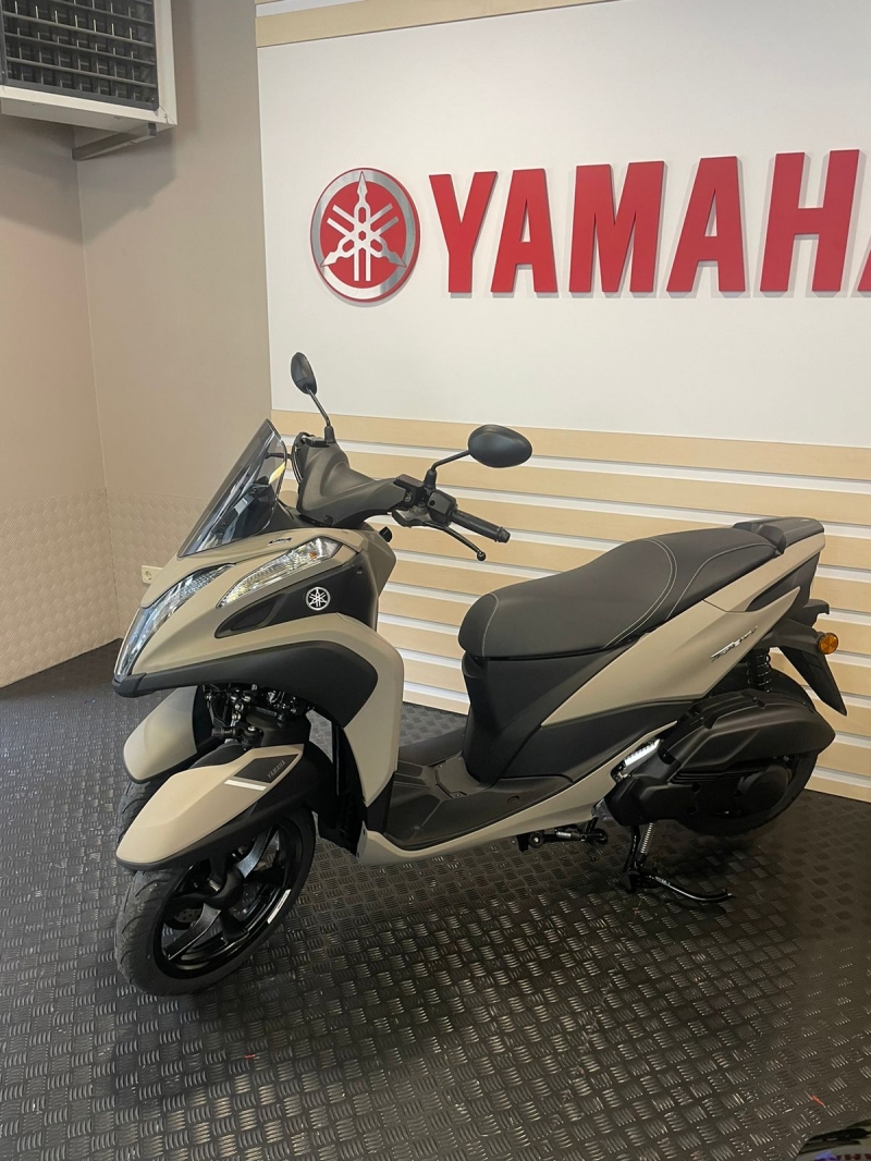 YAMAHA TRICITY 125