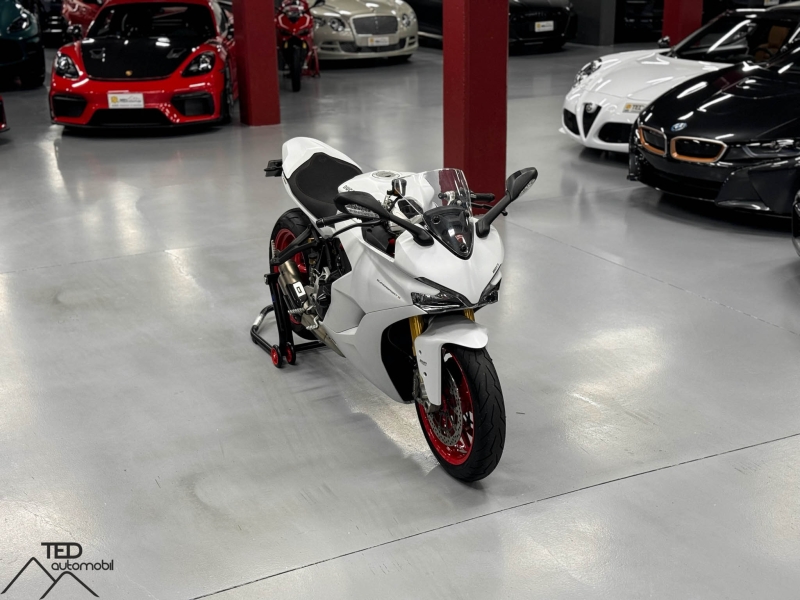 Ducati Supersport 950S Akrapovic *VENUT SOLD VENDUE*