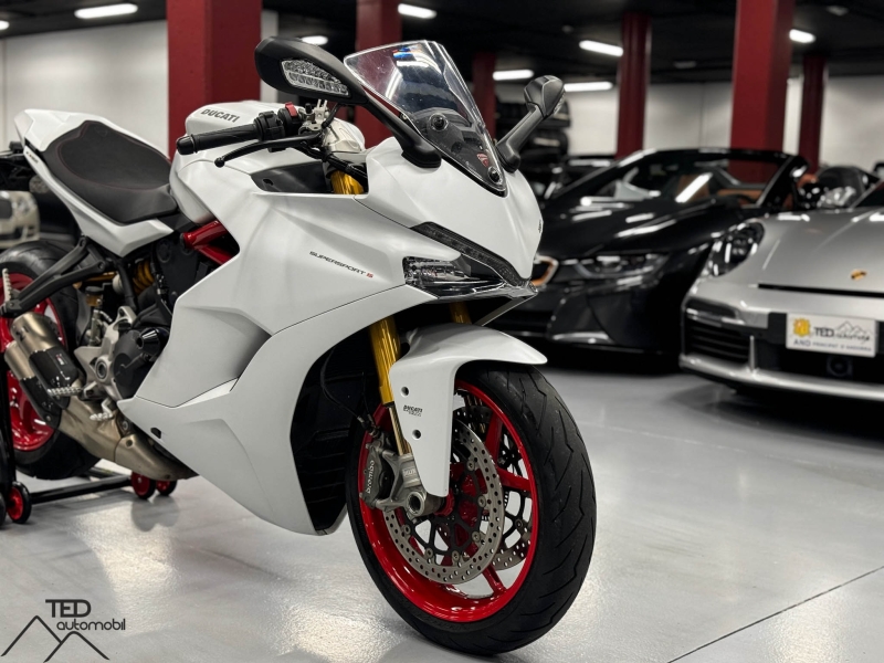Ducati Supersport 950S Akrapovic *VENUT SOLD VENDUE*
