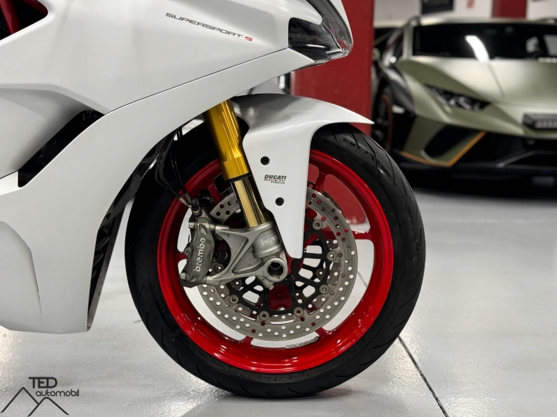 Ducati Supersport 950S Akrapovic *VENUT SOLD VENDUE*