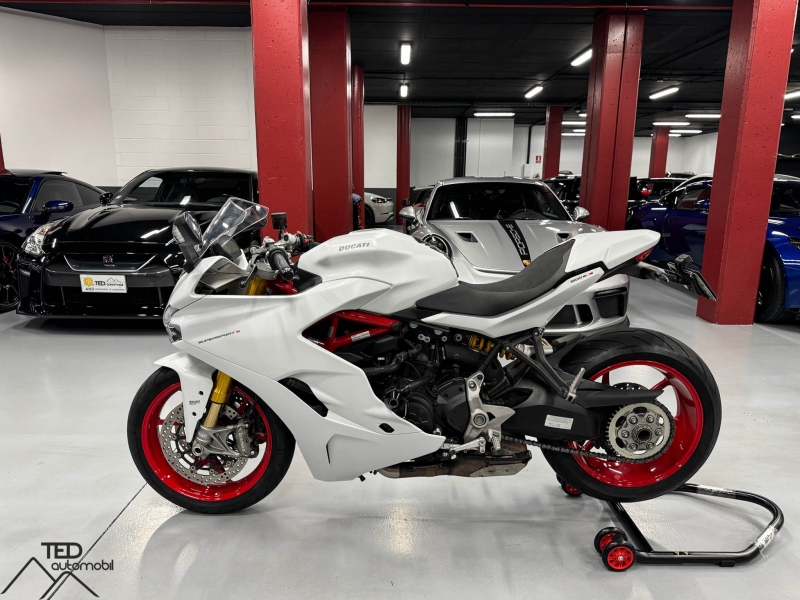 Ducati Supersport 950S Akrapovic *VENUT SOLD VENDUE*