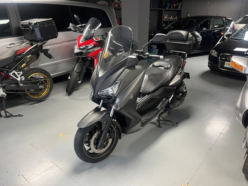 Yamaha X-Max YP 400R