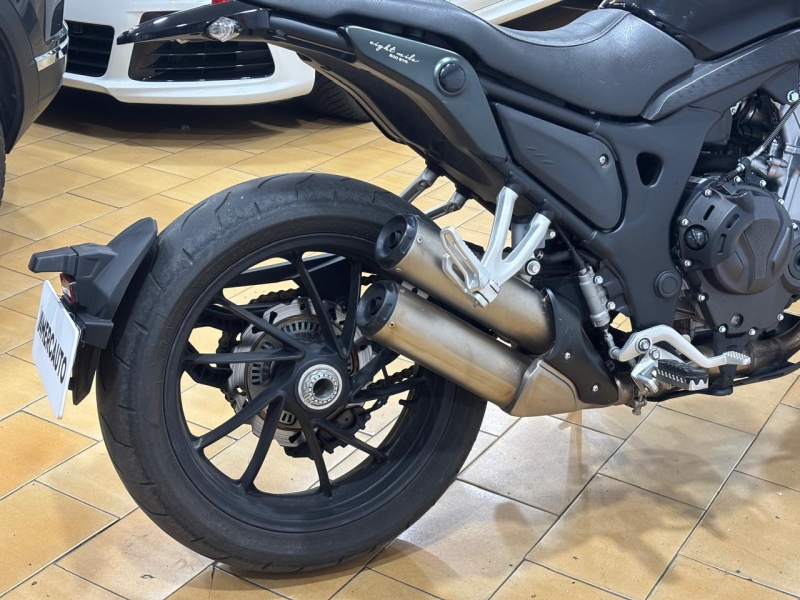 MACBOR EIGHT MILE 500 STREET