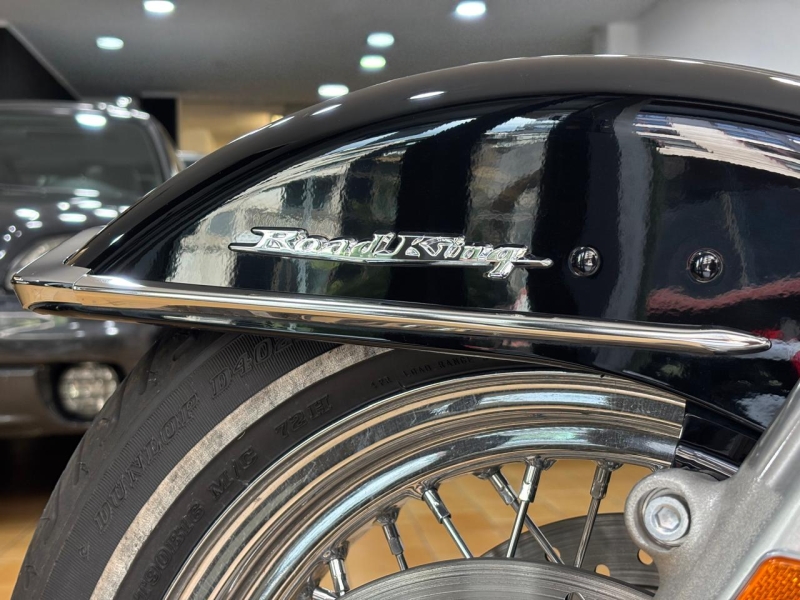 HARLEY-DAVIDSON ROAD KING CLASSIC 103