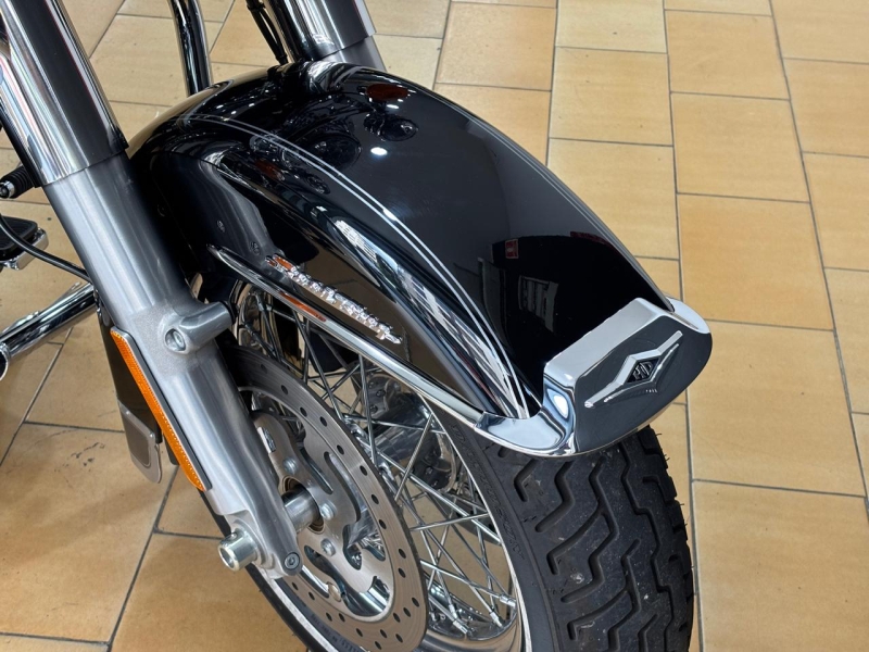 HARLEY-DAVIDSON ROAD KING CLASSIC 103