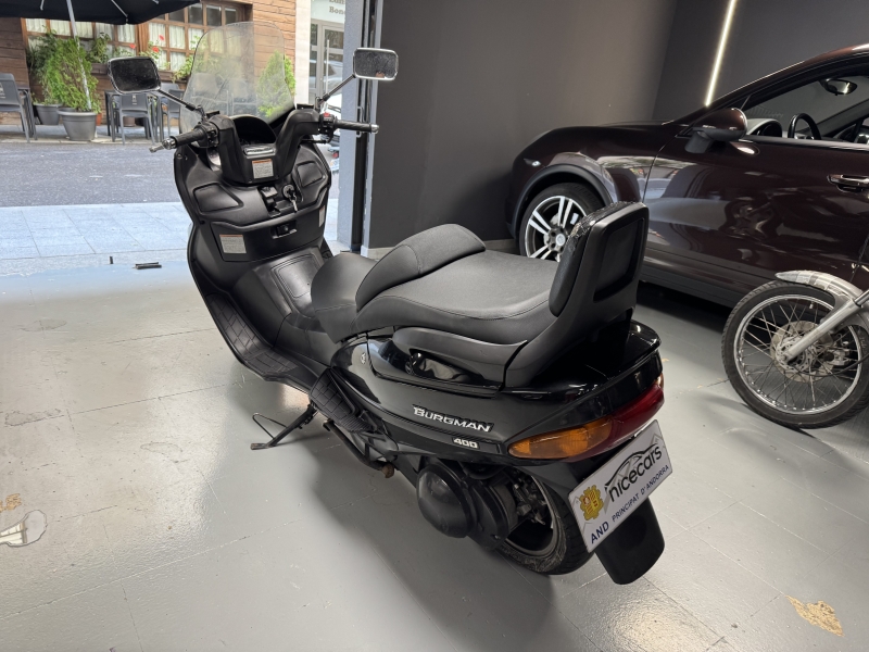 Suzuki Burgman AN 400