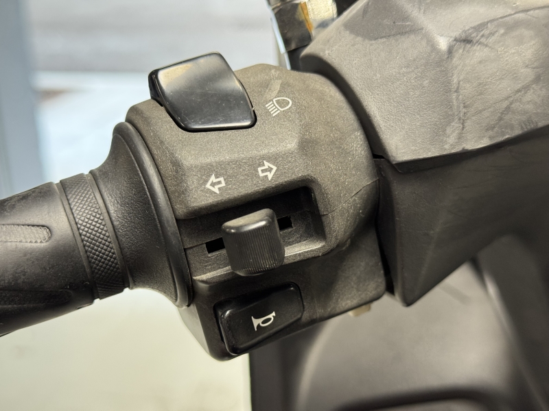 Suzuki Burgman AN 400