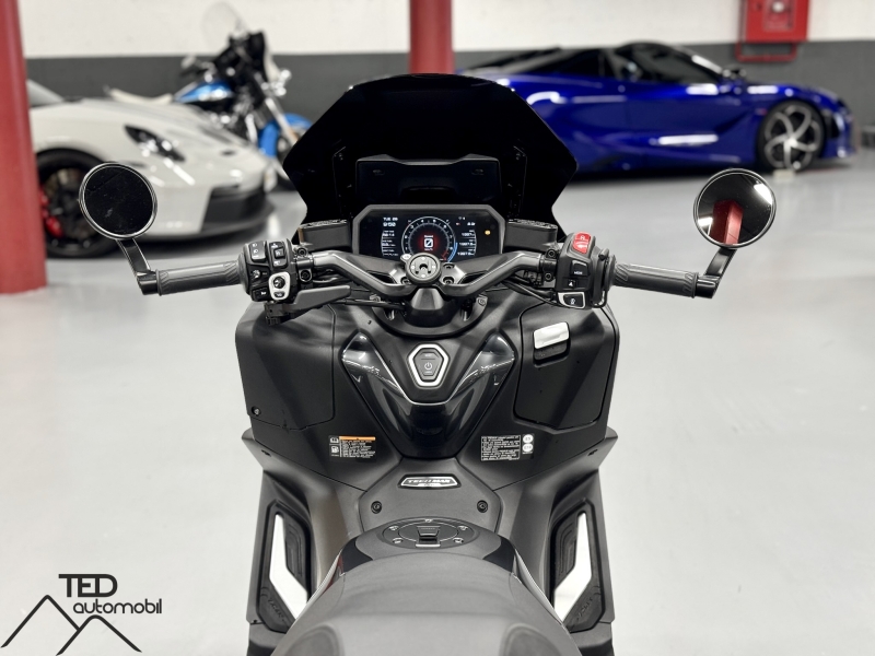 Yamaha Tmax Tech Max 560 *VENUT* *VENDUE* *SOLD*