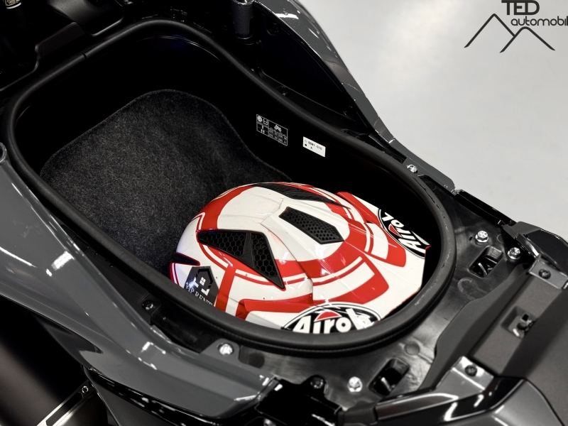 Yamaha Tmax Tech Max 560 *VENUT* *VENDUE* *SOLD*