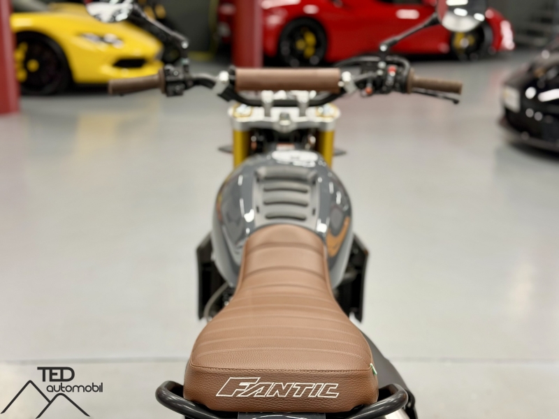 Fantic Caballero Scrambler Deluxe 125 2023 100% Nova