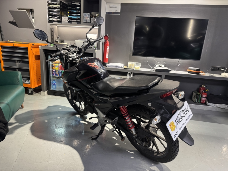Honda CB 125 F 
