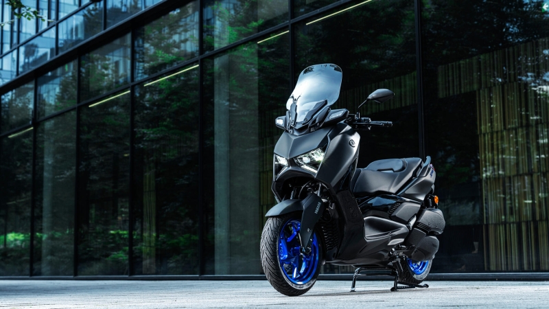YAMAHA XMAX 125