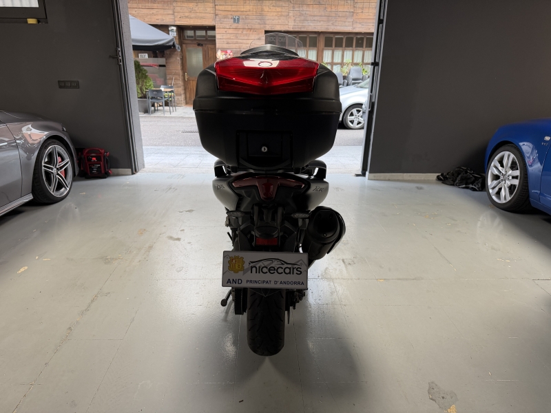 Yamaha T-Max 560