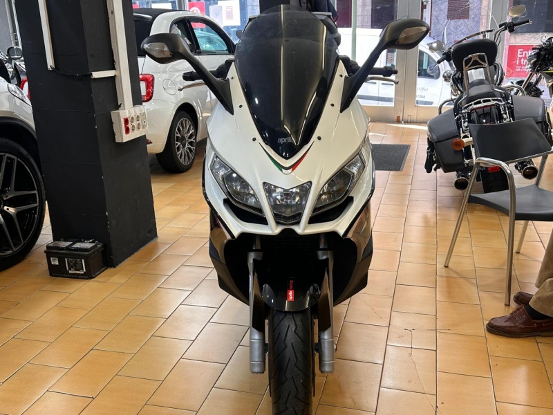 APRILIA SRV 850