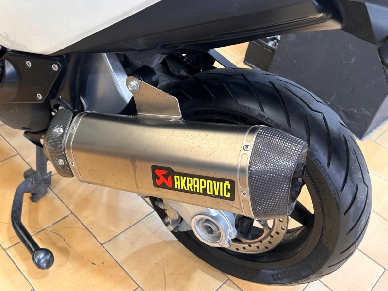 APRILIA SRV 850
