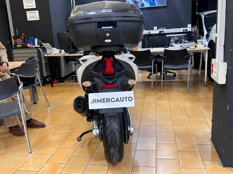APRILIA SRV 850
