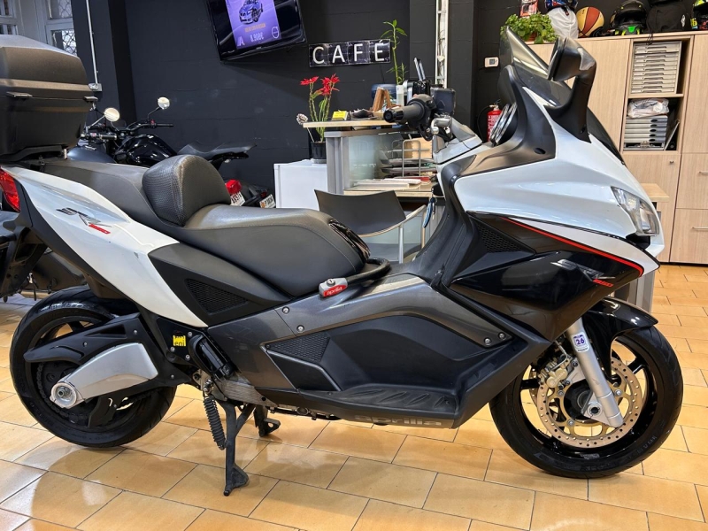 APRILIA SRV 850