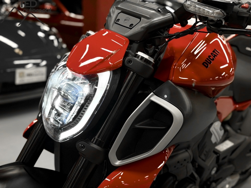 Ducati Diavel V4 168cv
