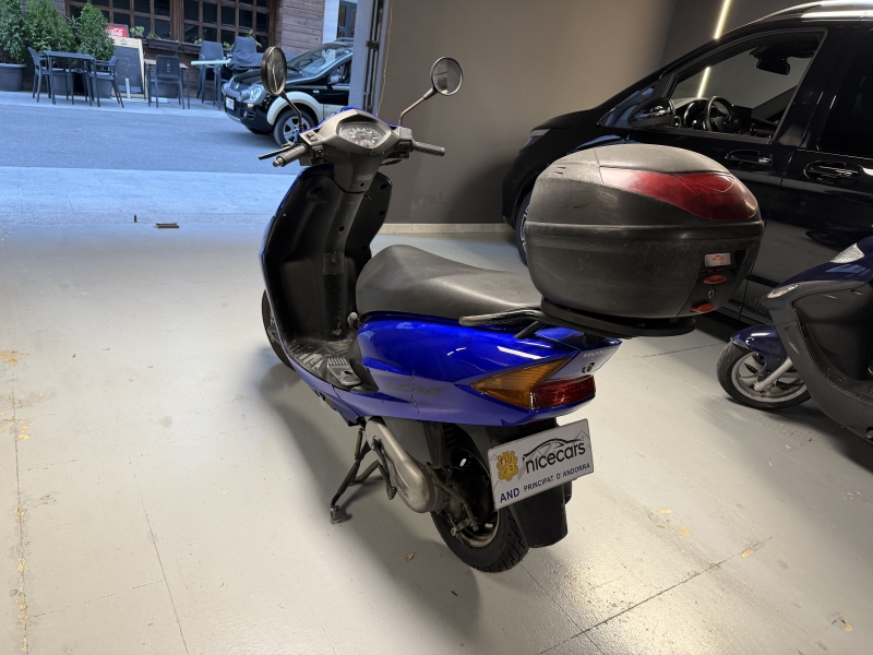 Honda SCV 100 Lead