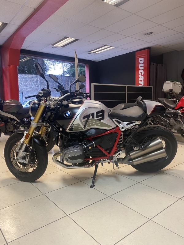 BMW nine T 719