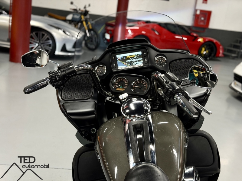 Harley-Davidson Road Glide Ultra 1745