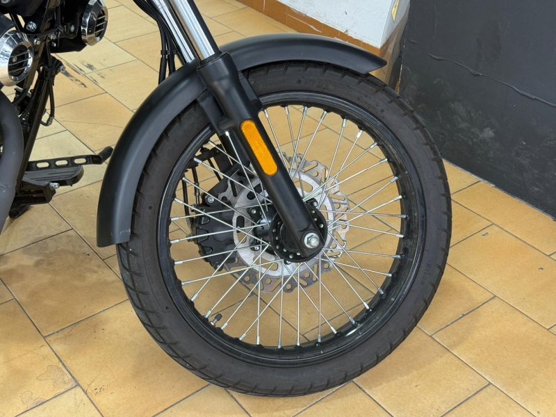 MACBOR ZS 125