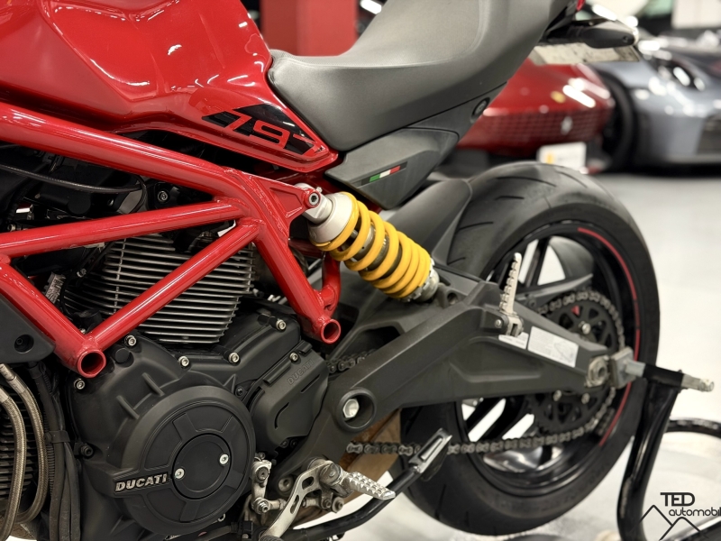 Ducati Monster 797
