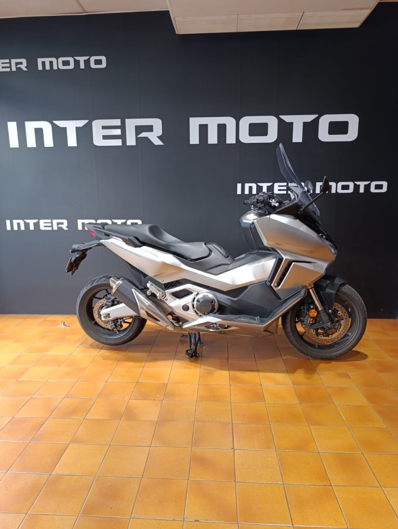HONDA FORZA 750 DCT