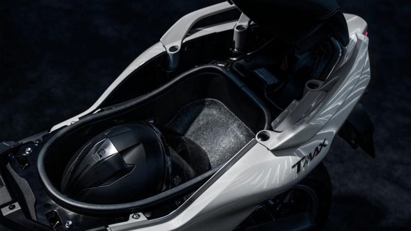 YAMAHA TMAX - TECH MAX 2026