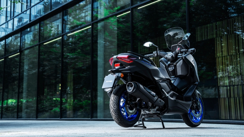 YAMAHA XMAX 125