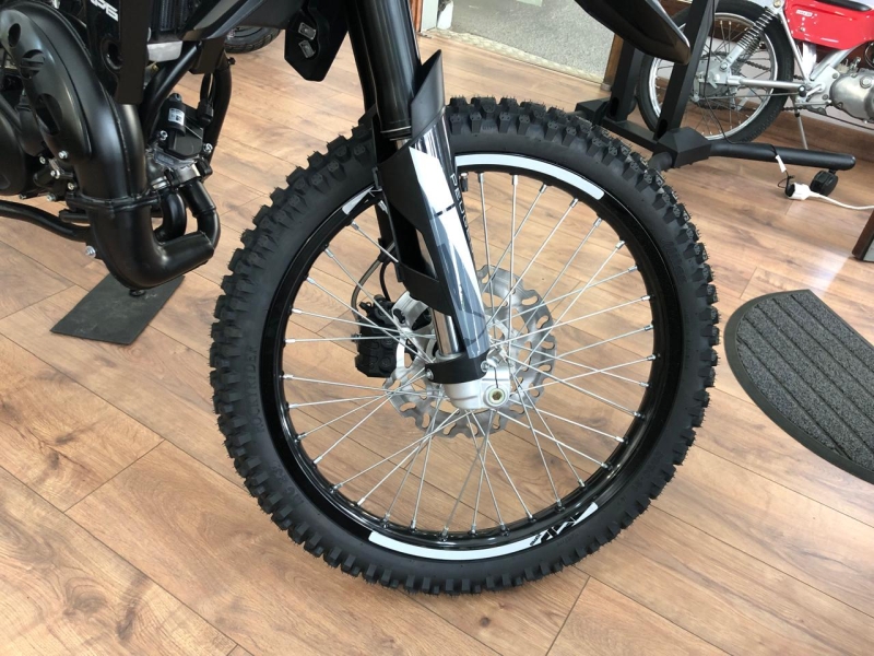 PEUGEOT XP6 ENDURO R