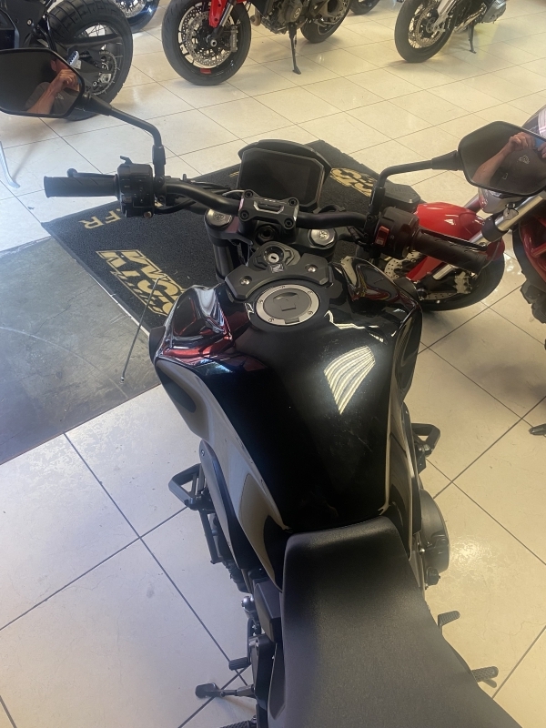 Honda CB 1000 R black edition