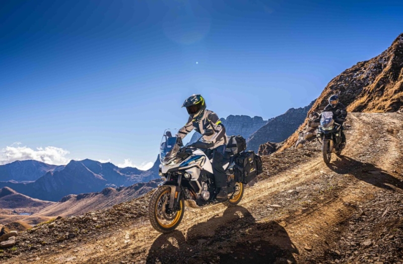 CFMOTO 800MT EXPLORE