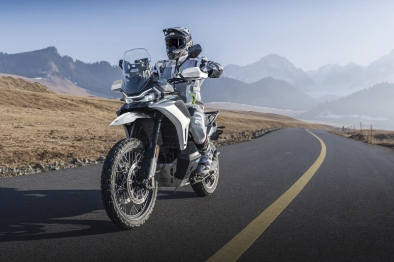 CFMOTO 1000MT-X