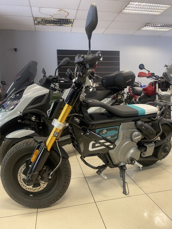 BMW ce 02