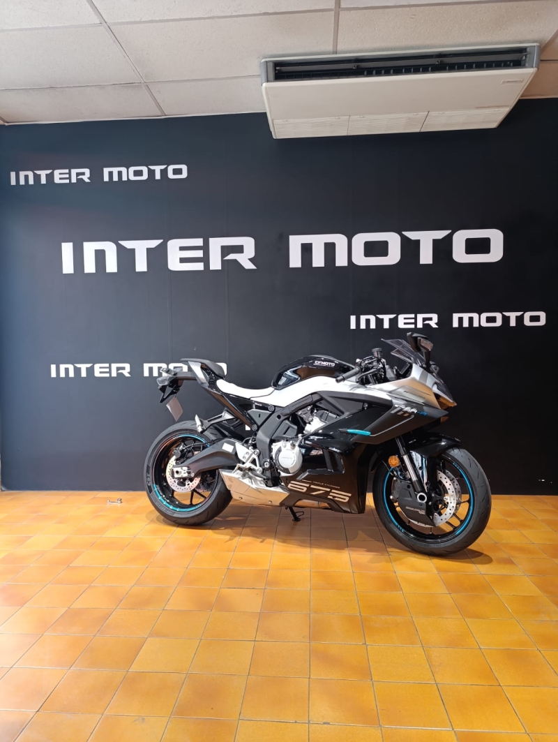 CFMOTO 675SR-R