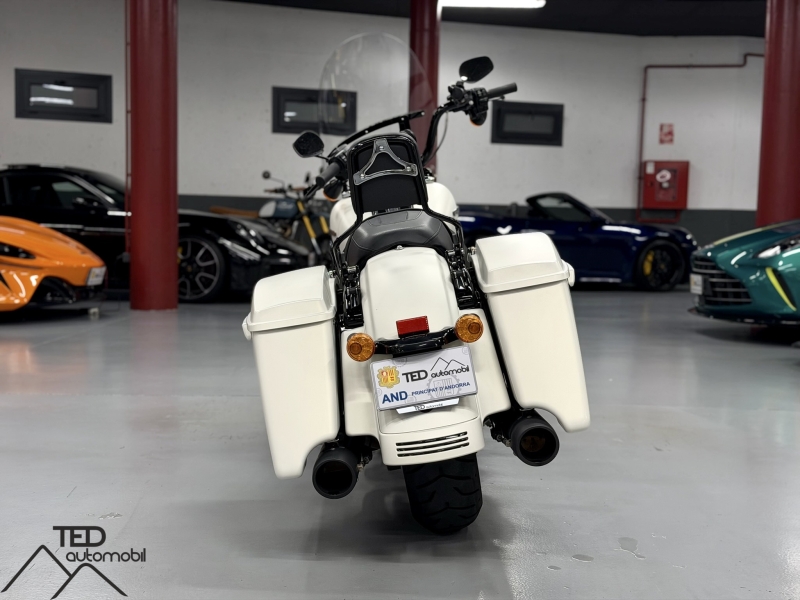 *VENUT* *VENDIDO* *VENDUE* *SOLD* Harley-Davidson Road King Special