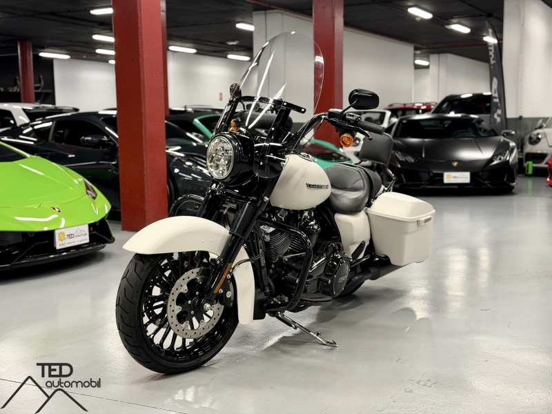 *VENUT* *VENDIDO* *VENDUE* *SOLD* Harley-Davidson Road King Special