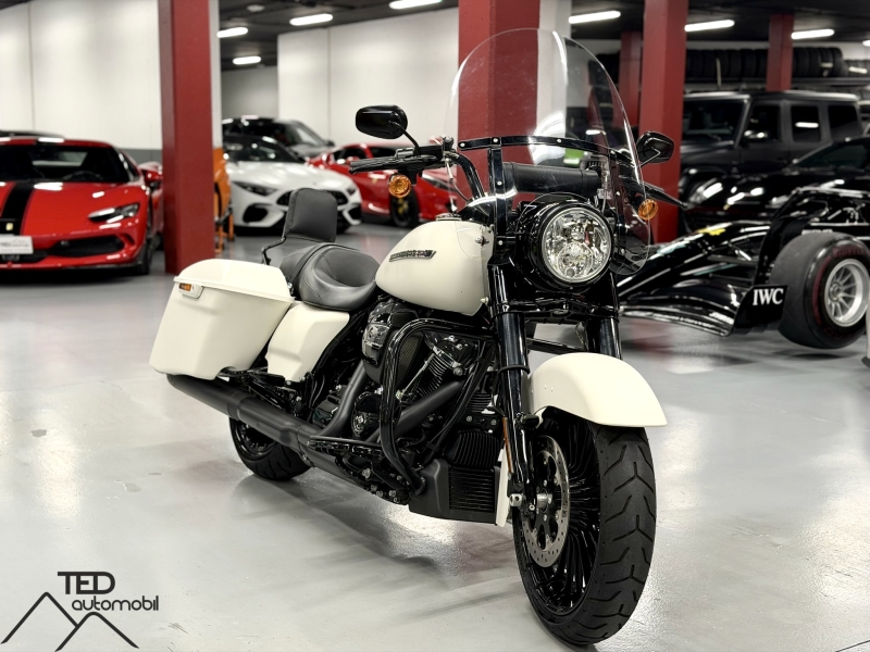 *VENUT* *VENDIDO* *VENDUE* *SOLD* Harley-Davidson Road King Special