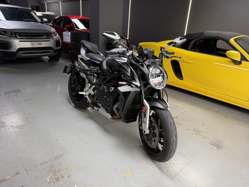 MV AUGUSTA BRUTALE 1000 RS