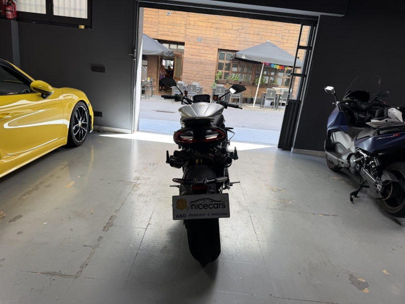 MV AUGUSTA BRUTALE 1000 RS